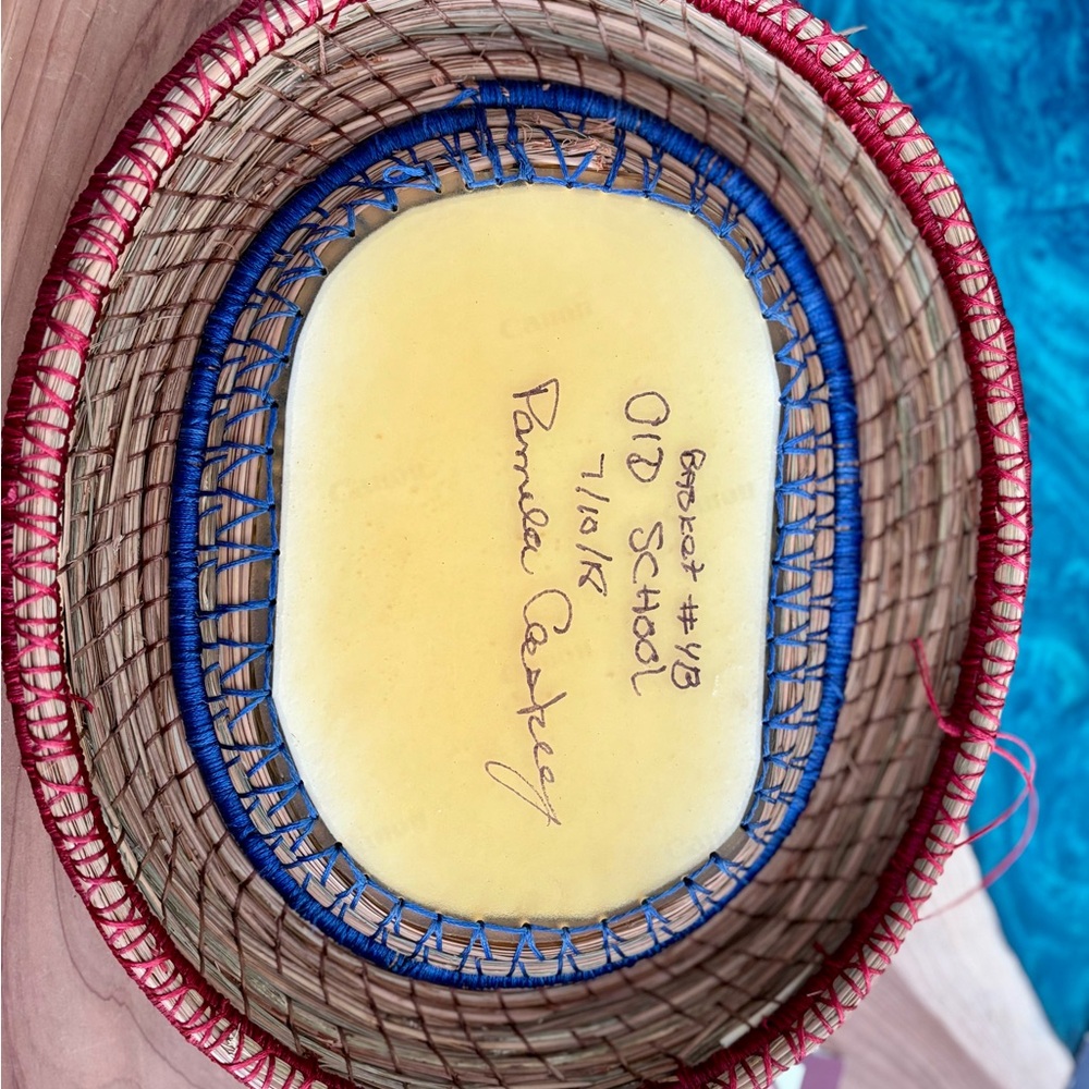 Signed Pamela Caskey Handcrafted Patriotic Oval Pine Needle & Sweetgrass Basket - Picture 3 of 7
